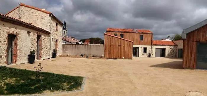 La Borderie - Maison Des Randonnees - Gite Etape - Gite De Groupe
