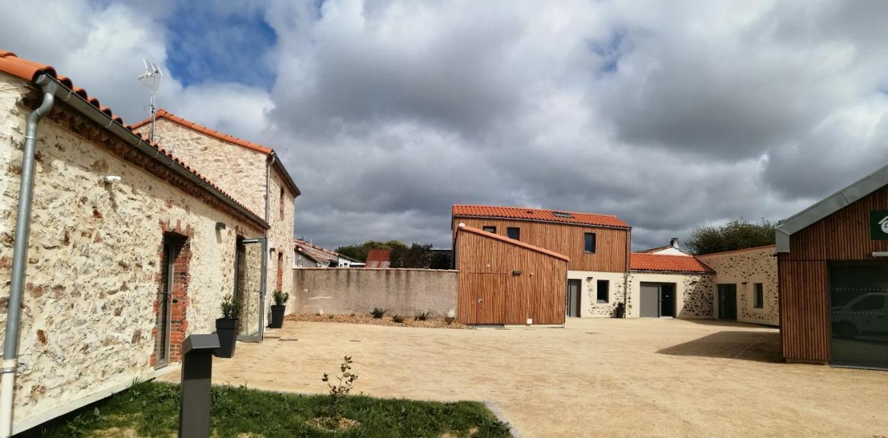 La Borderie - Maison Des Randonnees - Etape - De Groupe * Vaire
