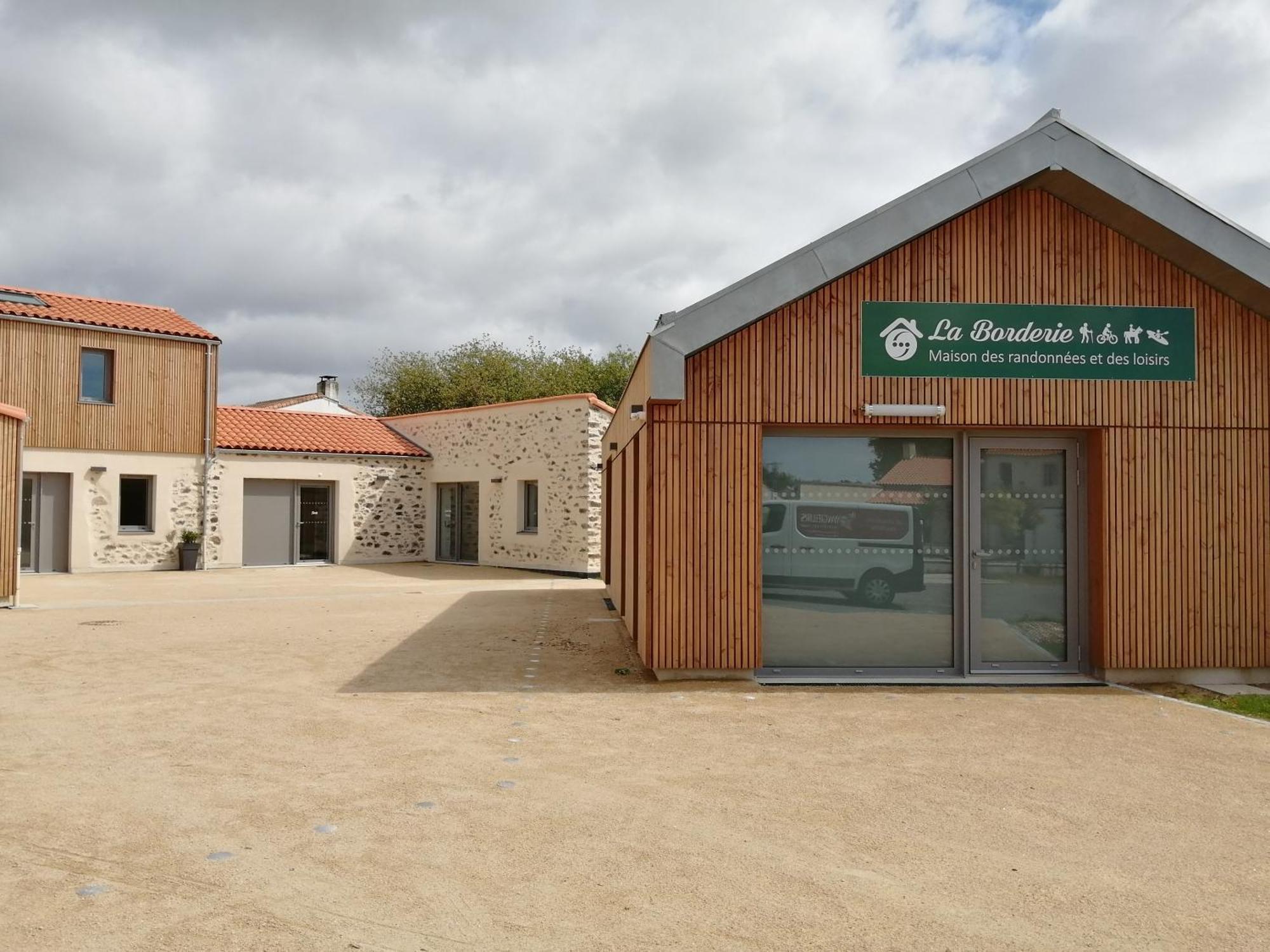 Holiday home La Borderie - Maison Des Randonnees - Etape - De Groupe *