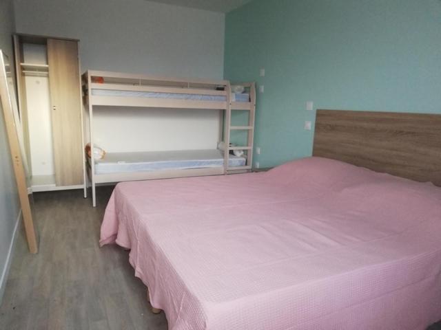 La Borderie - Maison Des Randonnees - Etape - De Groupe Holiday home